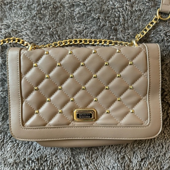 BADGLEY MISCHKIA Quilted Crossbody - Picture 12 of 12